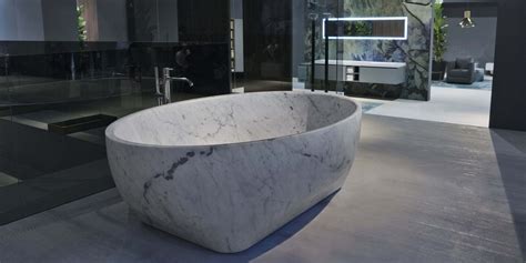 SOLIDEA Carrara marble bathtub By Antoniolupi | design Carlo Colombo