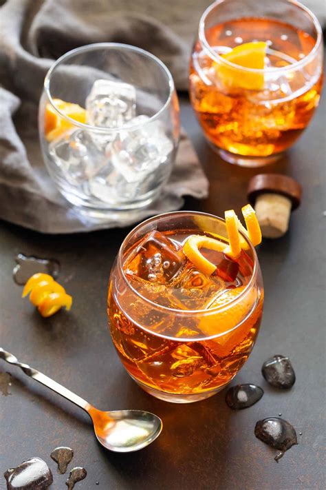 Bourbon Aperol Cocktails (Aperol drink w/Prosecco!) - Garnish with Lemon