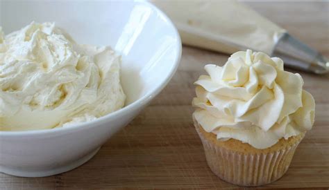 How To Make Buttercream Icing Or Frosting