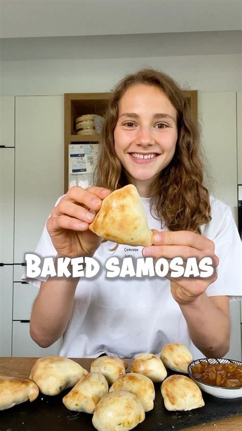 Maya // vegan recipes on Instagram: "BAKED SAMOSAS 😍 Ahh, so delicious! I wanted to make samosas ...