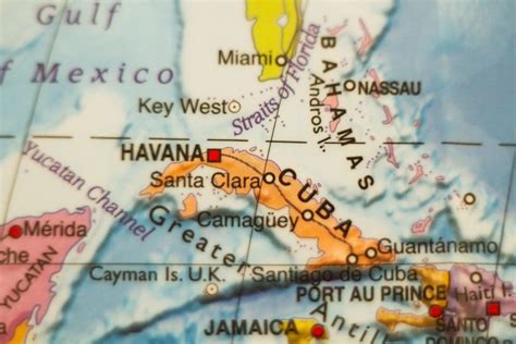 How Far Is Cuba From Florida? - Havana Guide