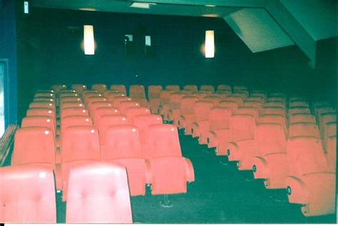 Fellinis Cinema in Ambleside, GB - Cinema Treasures