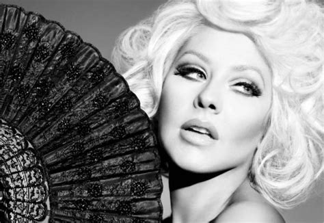 Christina Aguilera New Fragrance "Unforgettable"