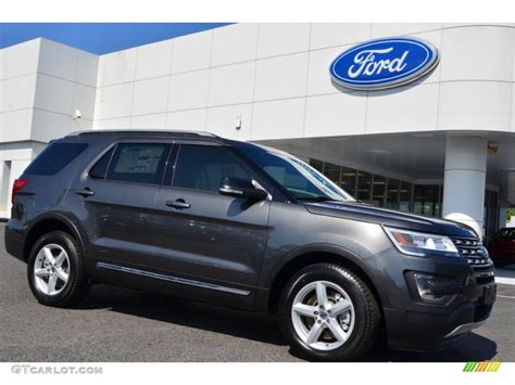 2016 Magnetic Metallic Ford Explorer XLT 4WD #105990327 Photo #2 | GTCarLot.com - Car Color ...