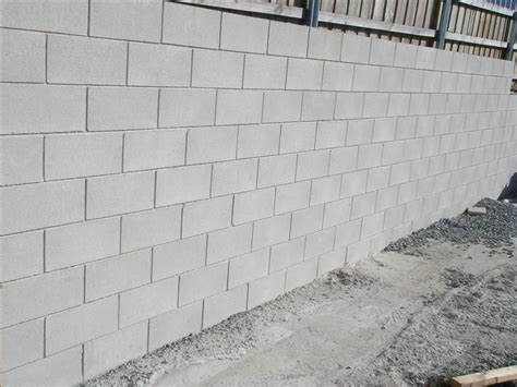 How much does it cost to build a block wall - Builders Villa