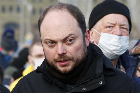 Russia arrests prominent opposition figure, war critic Kara-Murza ...