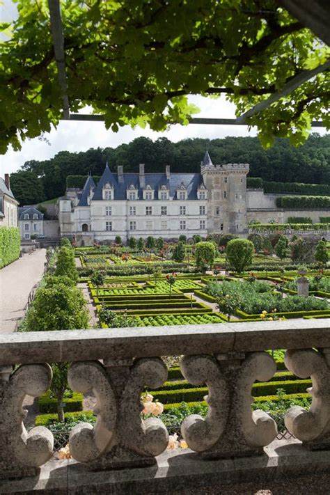 Gardens and Chateau De Villandry Stock Photo - Image of palace, indreetloire: 33031136