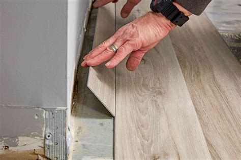 How to Install Vinyl Plank Flooring