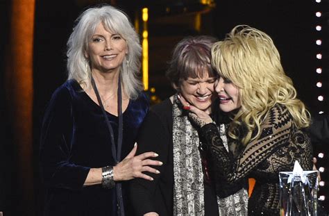 Grammy weekend kicks off with honor for Dolly Parton | The Spokesman-Review