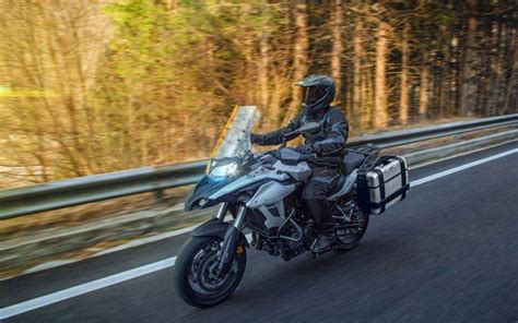 Spec Comparo: Benelli TRK 502 vs BMW G 310 GS vs Kawasaki Versys 650 vs Kawasaki Versys-X 300 ...