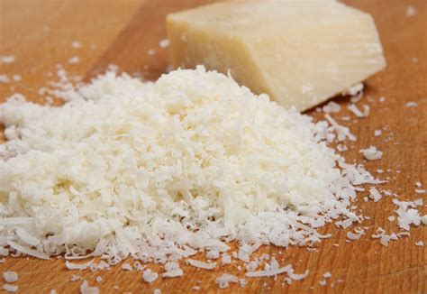 Is Grated Parmesan Cheese Keto Friendly? - No Bun Please