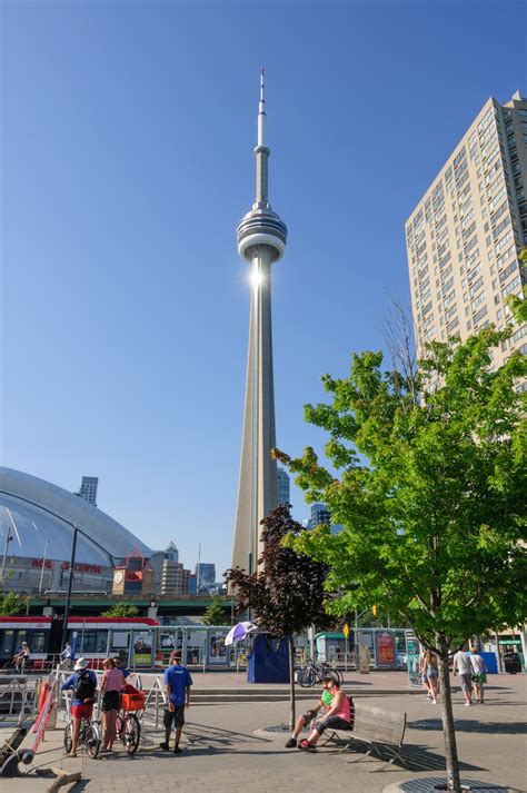 REJS: Photos: Canada and USA 2017: Toronto: CN Tower, 18 July