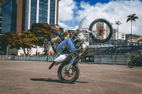 2017 National Motorcycle Stunts Championships [COL] on Behance