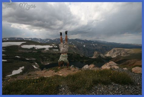 Yellowstone: NORTHEAST ENTRANCE - ToursMaps.com