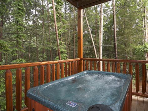 Gatlinburg Cabin Rentals: Gatlinburg Falls Resort