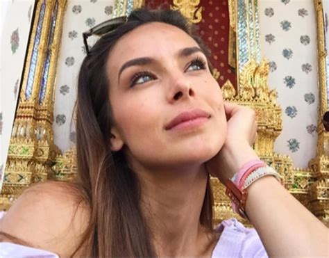 Marine Lorphelin radieuse lors de son séjour en Thaïlande - Miss France 2020 | TF1