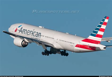 N772AN American Airlines Boeing 777-223(ER) Photo by Varani Ennio - VRN Spotter Group | ID ...
