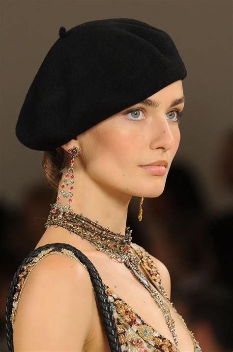 How to Wear a Tunic this Autumn – Glam Radar - GlamRadar | How to wear a beret, Trendy hat, Fashion