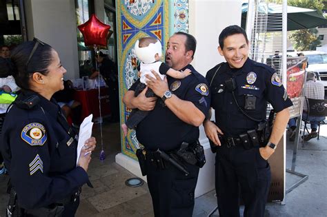 Pasadena Police Department Serves up Lunch for Special Olympics ...