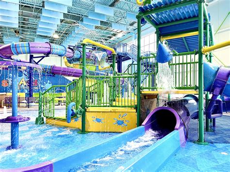 Splash Indoor Water Park Resort Reels