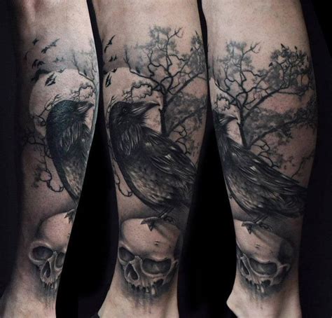 gothic tatt | Tatuaje de cuervo, Arte del tatuaje, Brazos tatuados