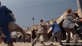 ANCHORMAN COMPLETE FIGHT SCENE on Make a GIF