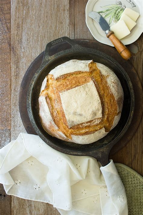 Rustic Dutch Oven Bread