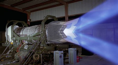 A close look at the F119-PW-100: the first 5th Geb. fighter engine powering the F-22 Raptor ...