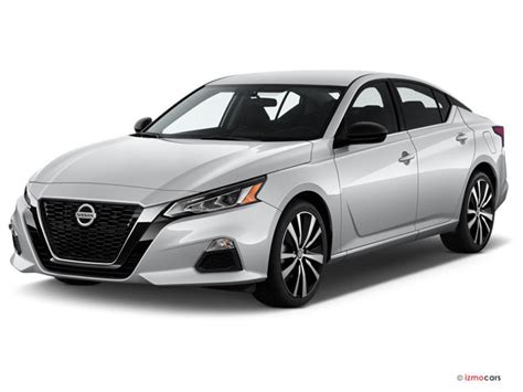 2022 Nissan Altima Review, Pricing, & Pictures | U.S. News