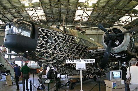 The Record-Breaking Wellington Bomber Built in 24 Hours - Urban Ghosts ...