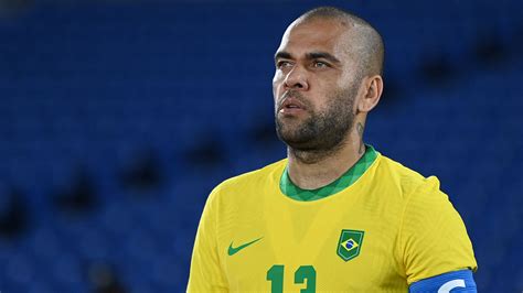 Download Brazil National Football Team Dani Alves Sports HD Wallpaper