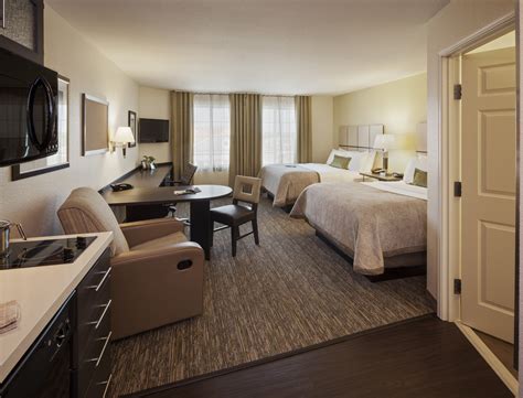 Commonwealth Hotels Opens Candlewood Suites Carrollton, Ohio