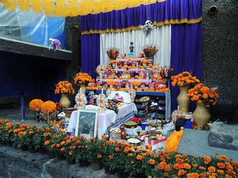 Ofrenda a Frida Kahlo en la Casa Azul