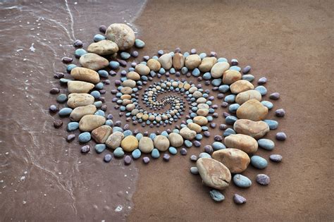 Stunning Beach Stone Art by Jon Foreman