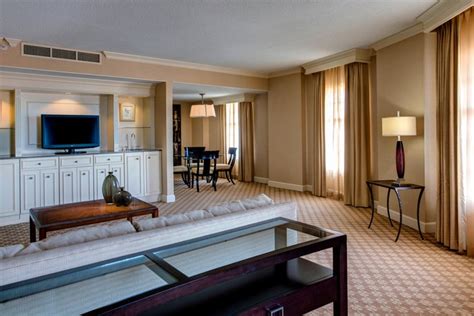 Nashville Unique Hotel Room | Gaylord Opryland Resort & Convention Center