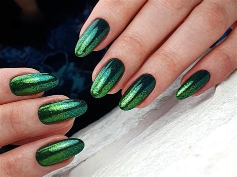 Joyous Emerald Green Nails To Intrigue | NailDesignsJournal.com