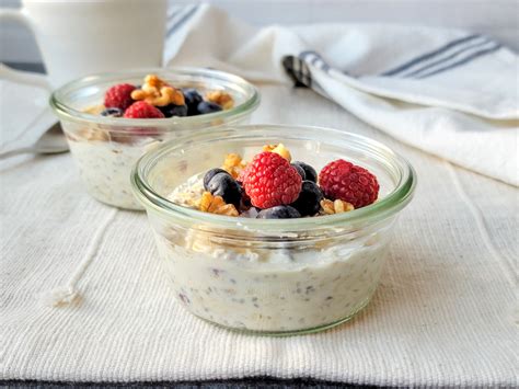 Bircher Muesli (Swiss Overnight Oatmeal) - Casual Foodist