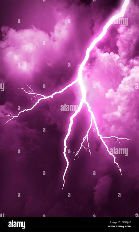 Red lightning sky hi-res stock photography and images - Alamy