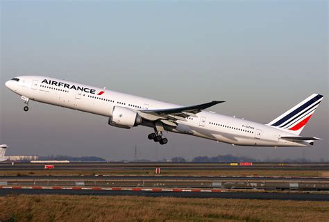 Boeing 777-300ER of Air France Takeoff Aircraft Wallpaper 3326 ...