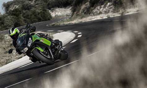 KAWASAKI Z1000SX (2011-2012) Specs, Performance & Photos - autoevolution