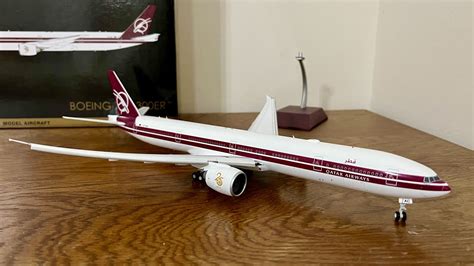 Gemini Jets 1:200 Qatar Airways Boeing 777-300ER Retro Livery 4K Unboxing | A7-BAC - YouTube