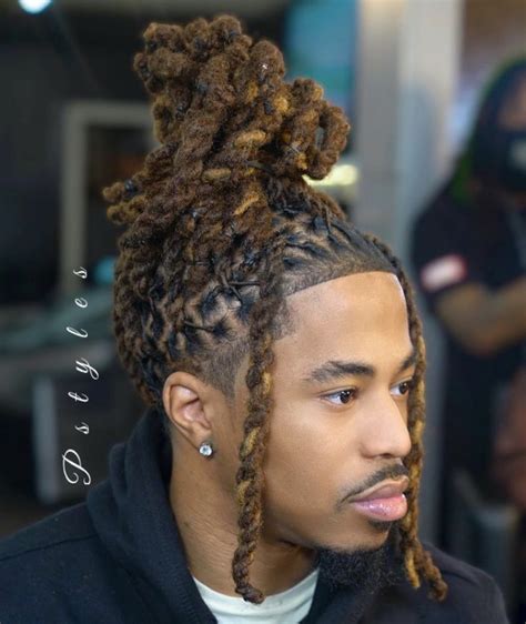 Pin by ripbaby on Locs hairstyles | Dreadlock hairstyles for men, Short ...