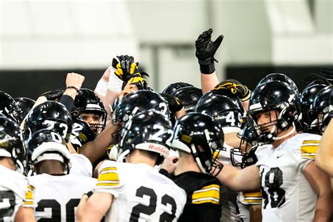 2023 Know Your Opponent: Iowa Hawkeyes - Inside NU