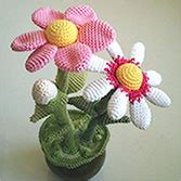 Flower Pot - Free amigurumi pattern
