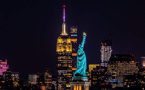 Visiting the Empire State Building at Night