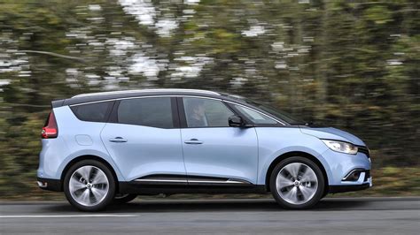 Renault Grand Scenic review: seven-seat MPV driven Reviews 2024 | Top Gear