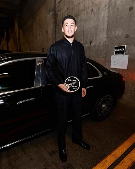 Devin Booker Earns NBA Style of the Year Award, Highlights It With a Maybach S-Class - autoevolution