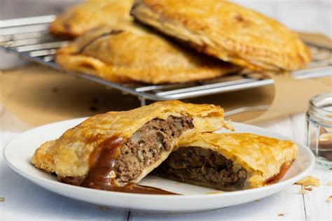 Forfar Bridie Recipe - Scottish Handheld Meat Pies - Scottish Scran