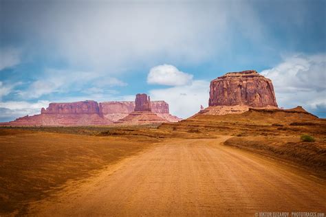 Guide to Monument Valley Scenic Drive