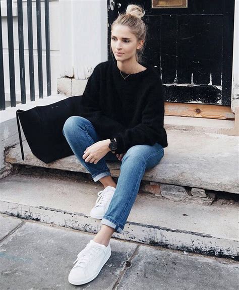 112 Women's White Sneakers Outfit Idea • DressFitMe | White sneakers outfit, Fashion, White ...